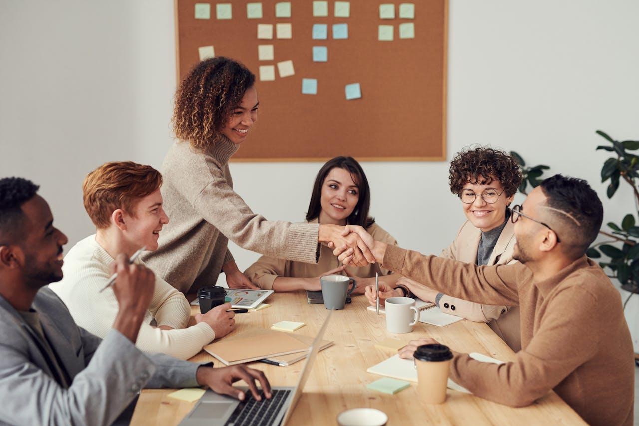 How to Build a Positive Workplace Culture in Small Teams