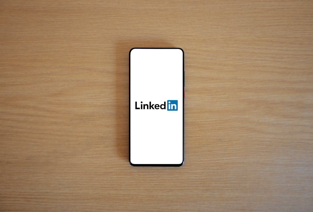 How to Use LinkedIn to Build B2B Relationships