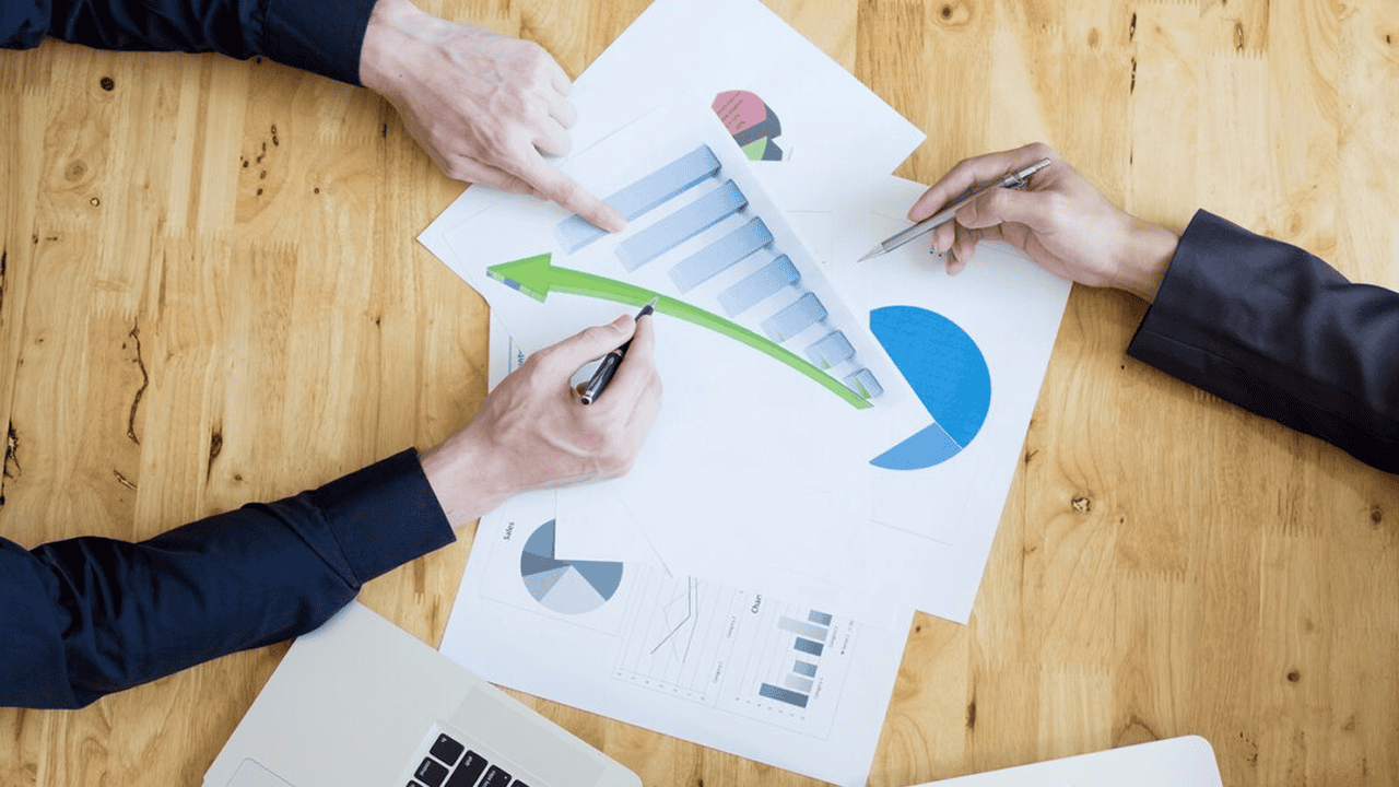 Top Retail Tactics to Grow Small Businesses in 2025