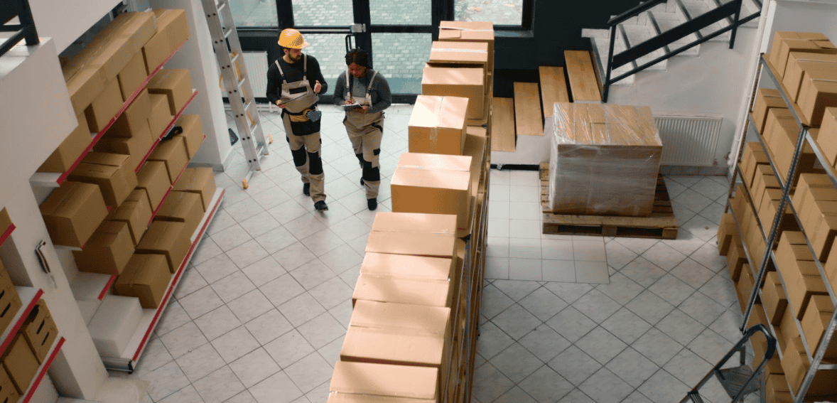 Ecommerce Fulfillment Centers Explained: When Small Businesses Should Use Them